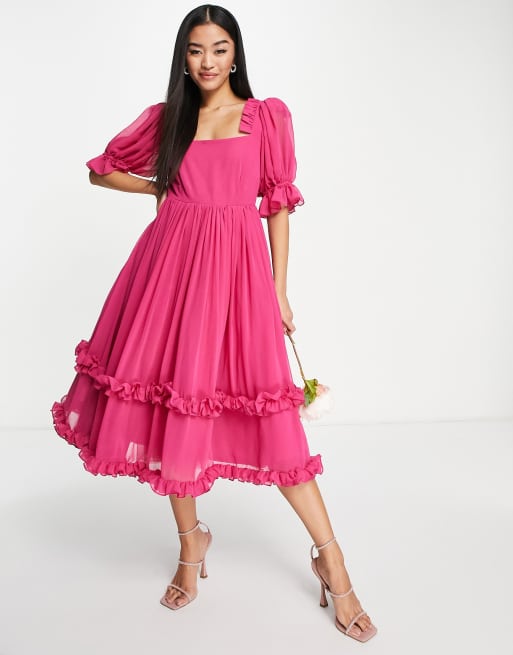 Vestido de dama de honor rosa fucsia con escote cuadrado y mangas abullonadas de Maya