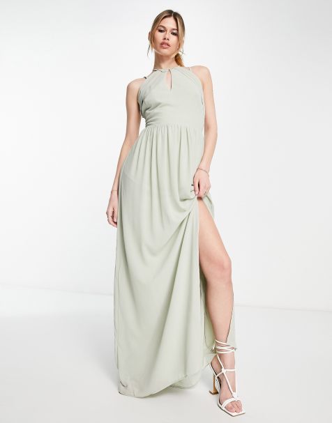 Vestido de dama de honor verde salvia con cuello halter y detalle de tiras en la espalda de TFNC - view 1