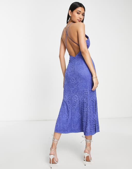 Vestido de damas de honor largo azul con espalda baja de encaje de Little Mistress, 2 de 4