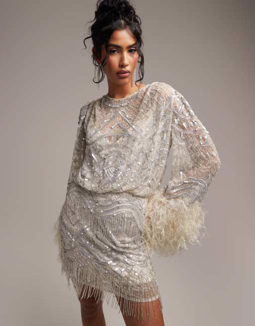 Vestido de novia corto blanco marfil con diseño adornado y detalle de flecos en los puños de ASOS DESIGN 