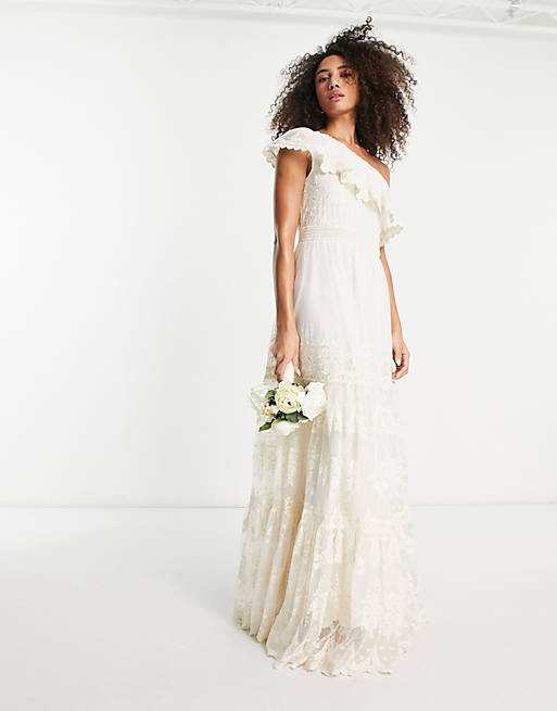 Vestido de novia largo color crema asimétrico de estilo vintage de encaje  de  | ASOS