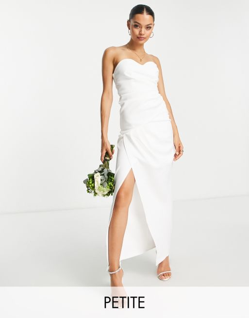 Vestido de novia largo color marfil cruzado con escote palabra de honor de TFNC Petite