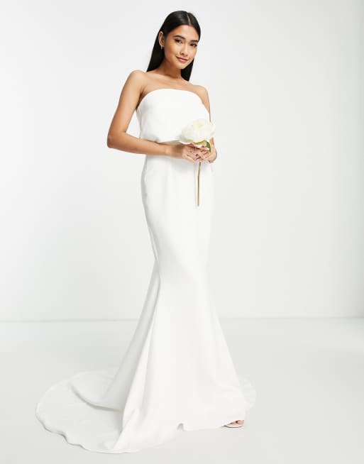 Vestido de novia largo color marfil de corte recto con escote palabra de honor de True Violet