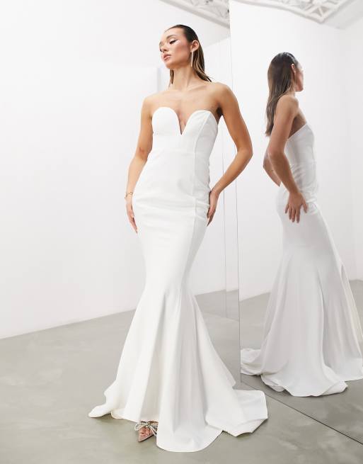 Vestido de novia largo color marfil palabra de honor con dise o contorneado de crep Etta de ASOS EDITION