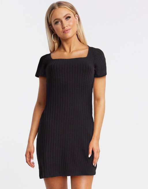 Vestido de punto de canalé con escote cuadrado en negro de Pimkie