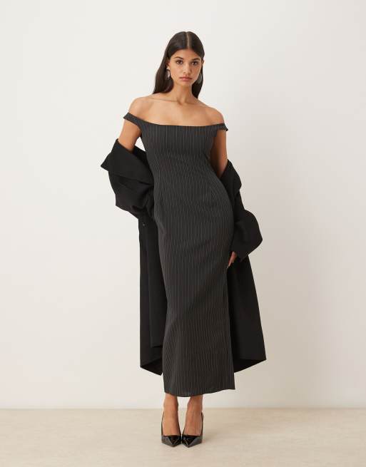 Vestido de sastre midi negro con raya diplomática y escote Bardot de ASOS DESIGN, 2 de 4