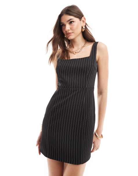 Vestido de sastre muy corto con raya diplomática de Extro & Vert - view 1