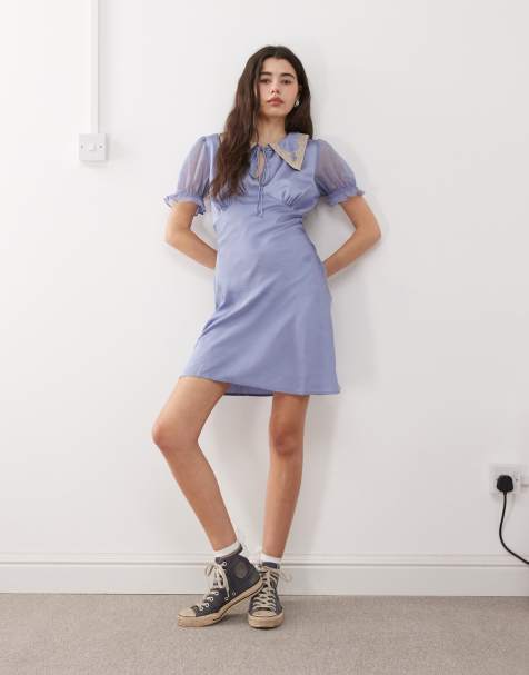 Vestido de tarde corto azul empolvado con solapas de Reclaimed Vintage - view 1