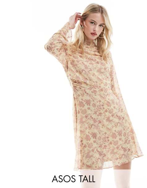 Vestido de tarde corto con cuello subido y estampado floral granate de ASOS DESIGN Tall - view 1