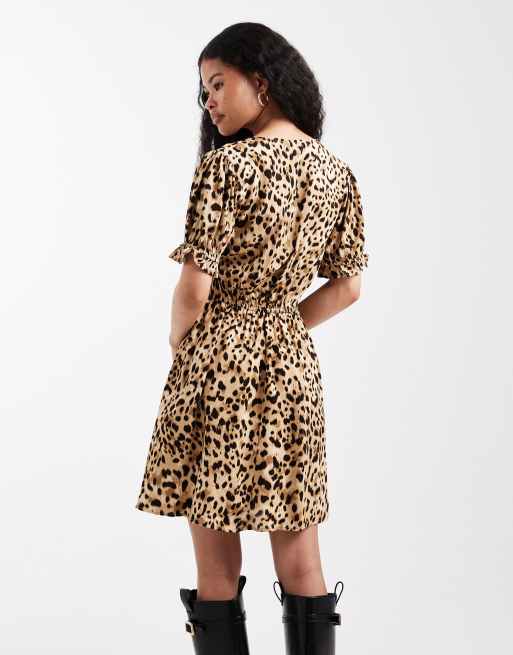 Vestido de tarde corto con estampado animal de Miss Selfridge Petite, 2 de 4