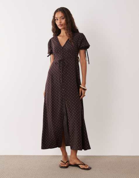 Vestido de tarde largo abotonado con estampado de lunares de Miss Selfridge Petite - view 1