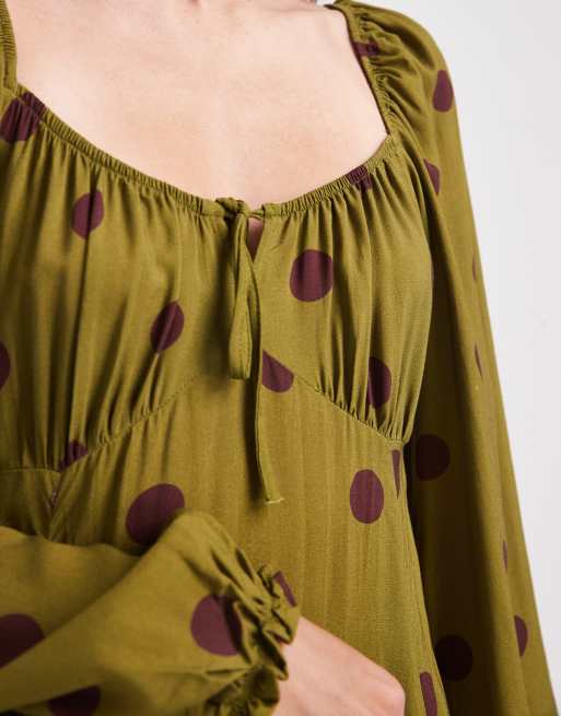 Vestido de tarde largo con estampado de lunares de fibras hiladas de Miss Selfridge, 3 de 4