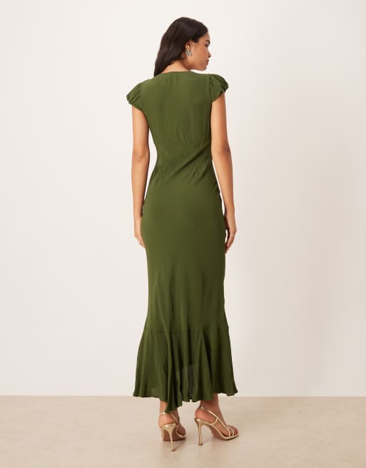 Vestido de tarde largo verde con cuello de pico y mangas abullonadas de ASOS DESIGN, 3 de 4