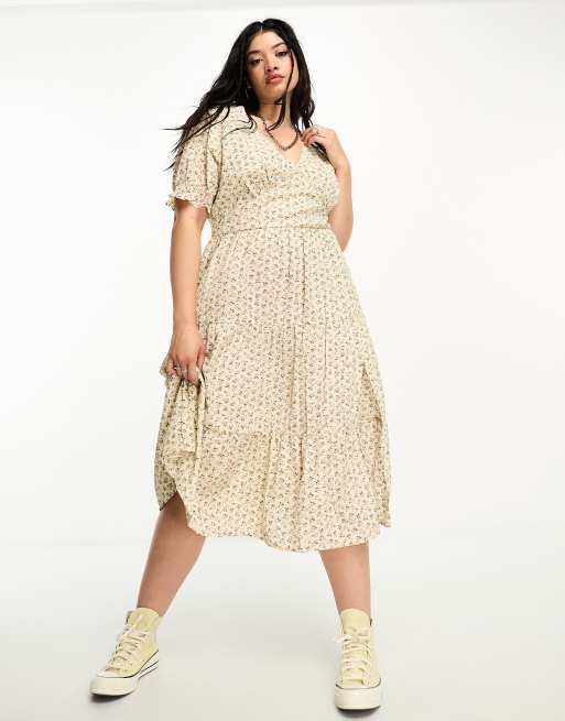Vestido de tarde midi color crema con estampado de florecitas y cuello de pico de Daisy Street Plus