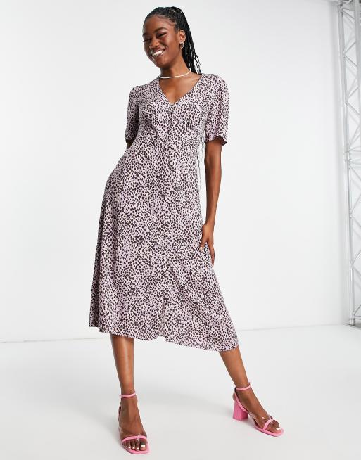 Vestido de tarde semilargo morado con estampado de leopardo de Nobody's Child