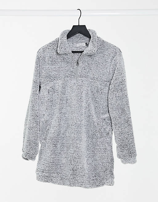 Vestido gris con cremallera de borreguito de Street Collective