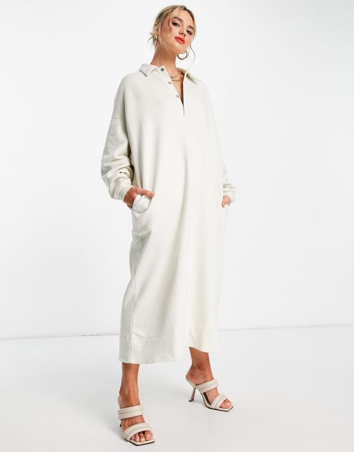 Vestido gris guijarro extragrande estilo sudadera con cuello tipo polo de ASOS Edition
