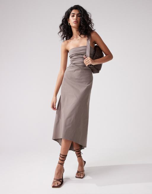 Vestido hasta la rodilla color topo con escote palabra de honor de bengalina de ASOS DESIGN