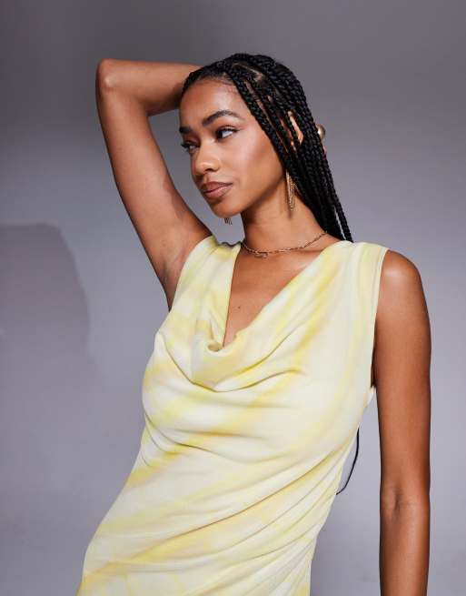 Vestido largo a rayas con espalda muy desbocada y tirante retorcido de malla de ASOS DESIGN, 4 de 4
