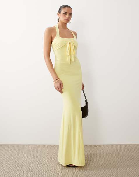 Vestido largo amarillo limón con cuello halter y lazada delantera de ASOS DESIGN - view 1