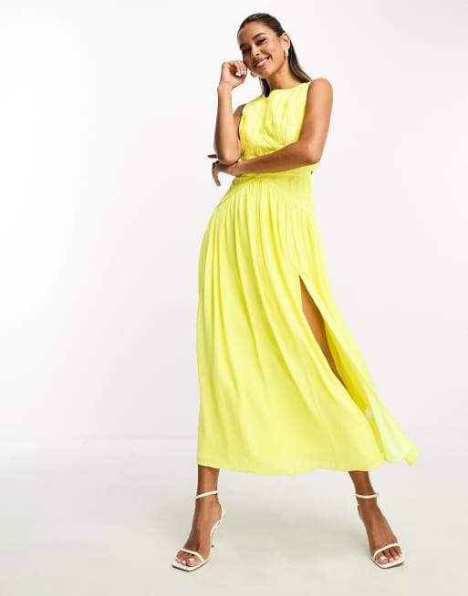 Guau buffet Preguntarse Vestido largo amarillo luminoso sin mangas con diseño fruncido y plisado de  satén de ASOS DESIGN | ASOS