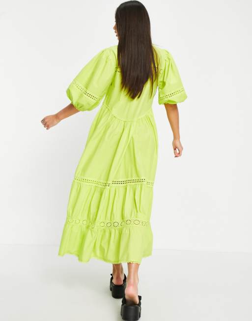 Vestido largo amarillo verdoso cómodo de corte extragrande con bordado inglés de Topshop Tall , 2 de 4