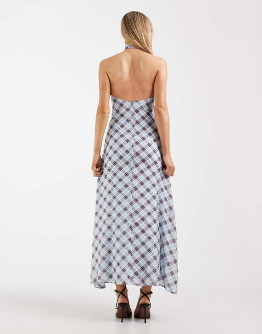 Vestido largo azul a cuadros con cuello halter subido de chifón de ASOS DESIGN, 3 de 4