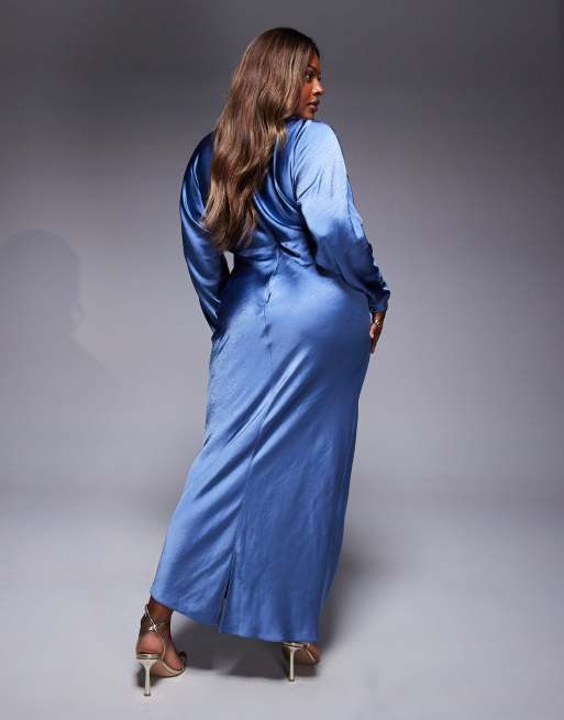 Vestido largo azul acero con mangas murciélago de satén de ASOS DESIGN Curve, 4 de 4