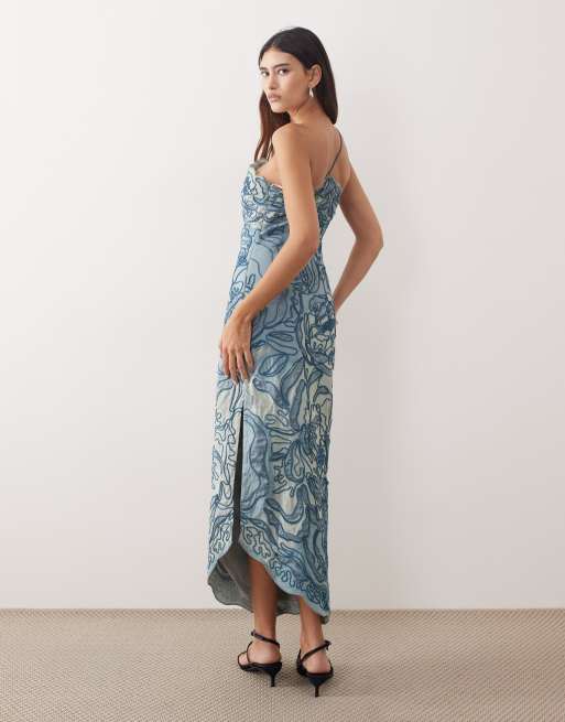 Vestido largo azul asimétrico de corte recto con bordado floral lineal de ARRANGE , 4 de 4