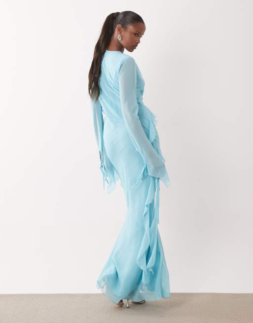 Vestido largo azul con cuello subido desbocado y detalle de volantes de chifón de Daska, 3 de 4