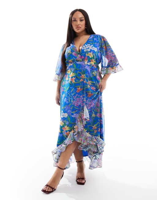 Vestido largo azul cruzado con diseño estampado, lazada en la cintura y volante en las mangas de Hope & Ivy Plus