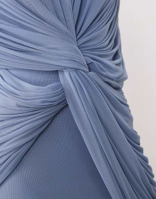Vestido largo azul escotado con capa y detalle retorcido de ASOS DESIGN, 2 de 4