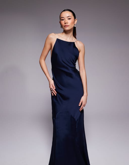 Vestido largo azul marino de corte sirena al bies con cuello subido de ASOS DESIGN Petite, 3 de 4