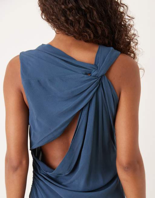 Vestido largo azul tinta con abertura en la espalda de ASOS DESIGN, 4 de 4
