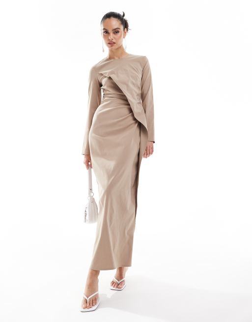 Vestido largo beis grisáceo con cintura fruncida de bengalina de ASOS DESIGN