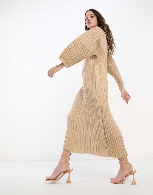 Vestido largo beis plisado con manga voluminosa de & Other Stories, 2 de 4