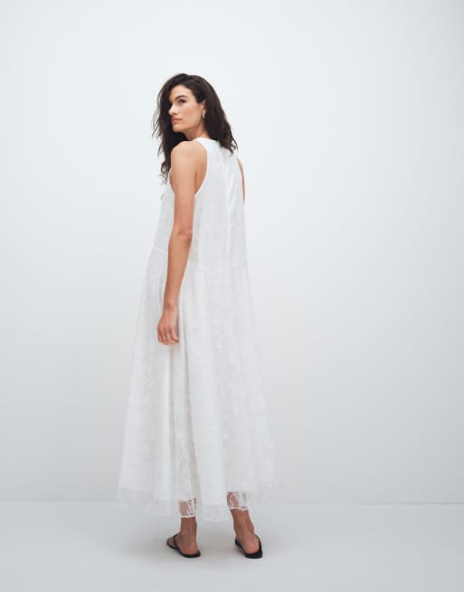 Vestido largo blanco con cuello alto y espalda de nadadora de encaje de ASOS DESIGN, 4 de 7