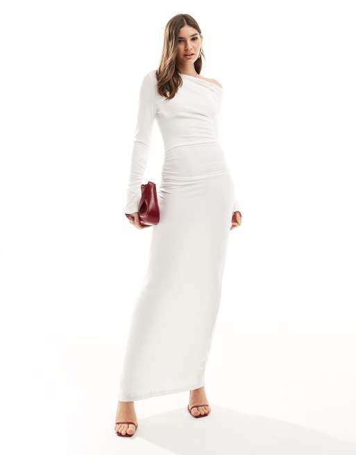 Vestido largo blanco con hombro descubierto y detalle fruncido de canalé fino de SNDYS
