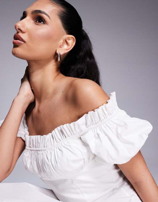 Vestido largo blanco con mangas abullonadas y escote Bardot de popelina rica en algodón exclusivo de Kaiia  , 4 de 4