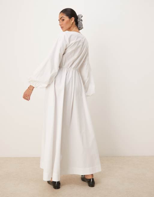 Vestido largo blanco con mangas voluminosas y cintura asimétrica de popelina de ASOS DESIGN, 3 de 4