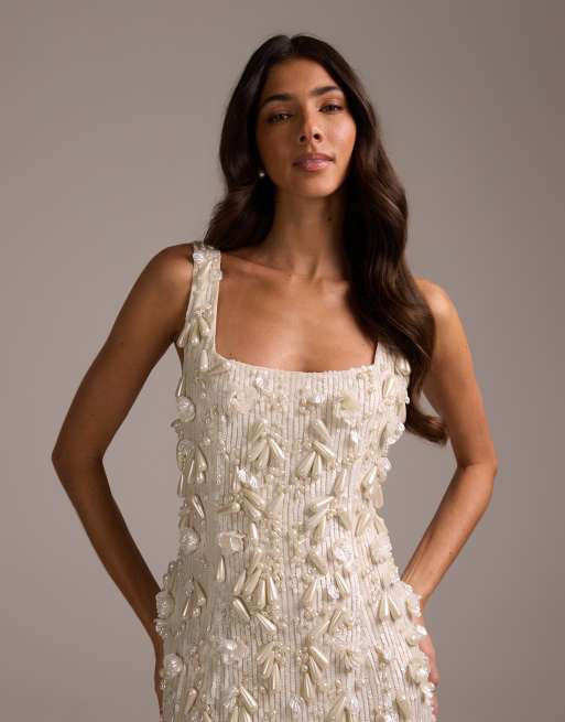 Vestido largo blanco marfil con escote cuadrado, flecos de cuentas e incrustaciones de perlas de ASOS DESIGN, 2 de 5