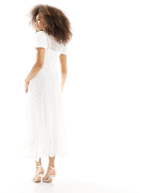 Vestido largo blanco marfil de encaje con mangas abullonadas y godets de chifón de ASOS DESIGN, 4 de 4