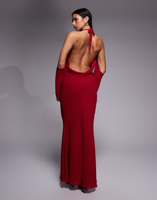 Vestido largo burdeos con cuello halter y espalda abierta de chifón de georgette Rosanna de I.AM.GIA, 2 de 4