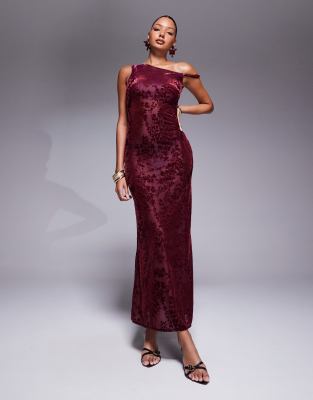 Vestido largo burdeos con hombro caído y tirante retorcido de devoré exclusivo de Kaiia - view 1