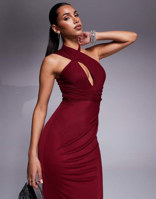 Vestido largo burdeos cruzado en la parte delantera con cuello