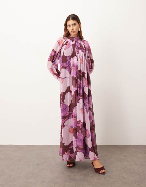 Vestido largo burdeos de corte trapecio con mangas globo y estampado floral grande de chifón de ARRANGE