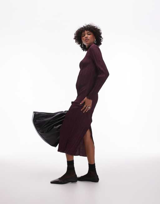 Vestido largo burdeos plisado de ARKET