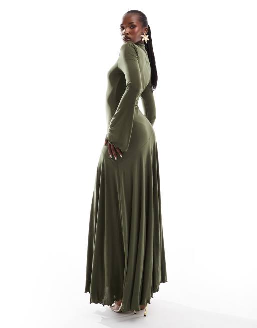 Vestido largo caqui de manga larga y corte evasé con cuello alto de ASOS DESIGN