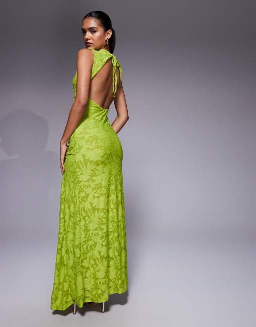 Vestido largo color lima sin mangas con espalda abierta de devoré de ASOS DESIGN, 2 de 4