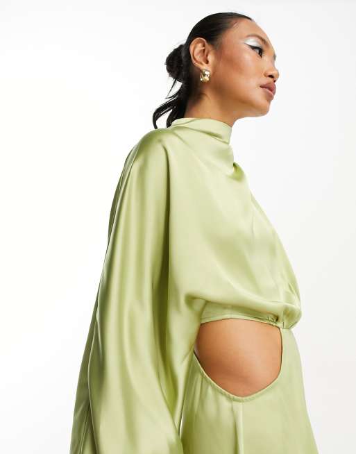 Vestido largo color oliva asimétrico de satén de Pretty Lavish, 2 de 4